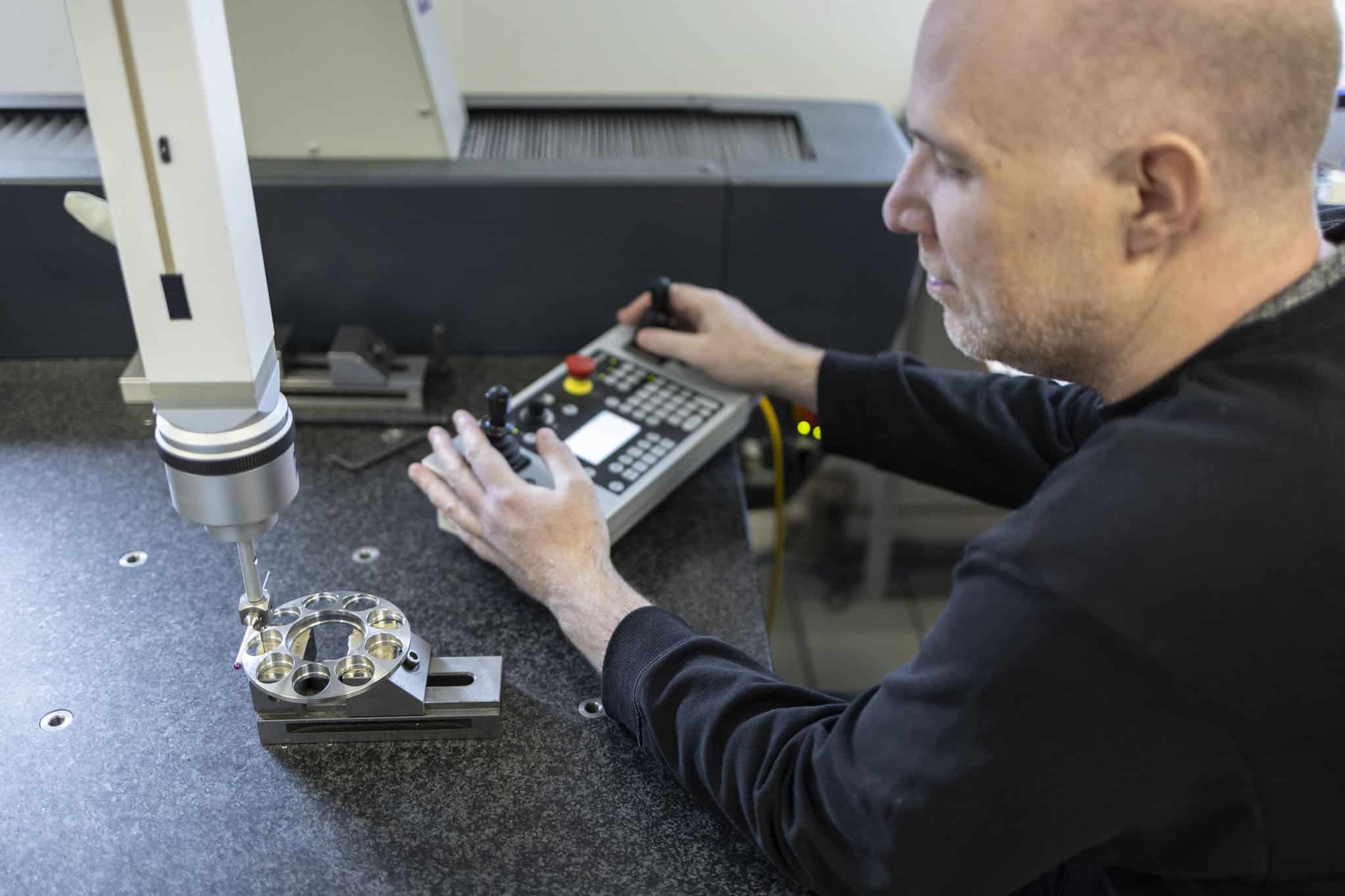 Measurement instruments for quality control at Aagaard Nielsens Maskinfabrik